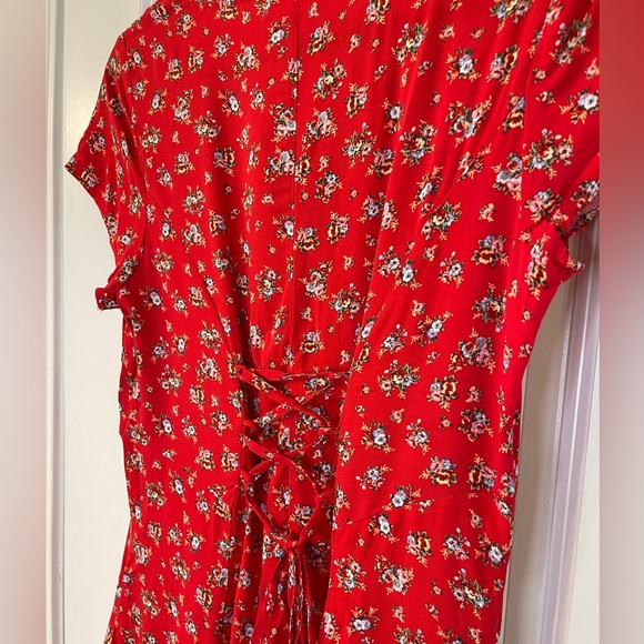 Band of Gypsies Red Floral Button-Down Dress Medium | cottagecore, vacation - Picture 5 of 7